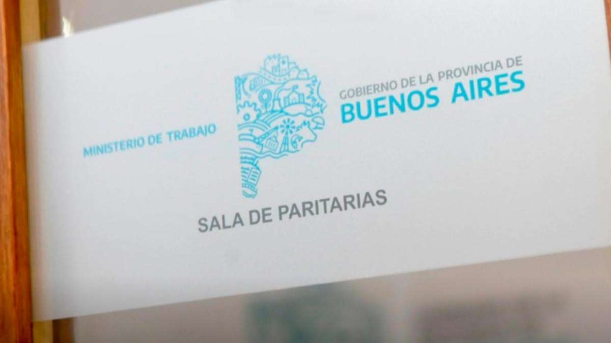 El gobierno bonaerense prepara una nueva oferta salarial a largo plazo para cerrar la discusión con sus est…