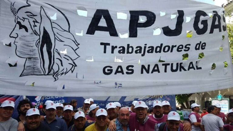 Jerárquicos del gas denuncian “despidos por goteo” y cierre de sucursales en Naturgy Ban